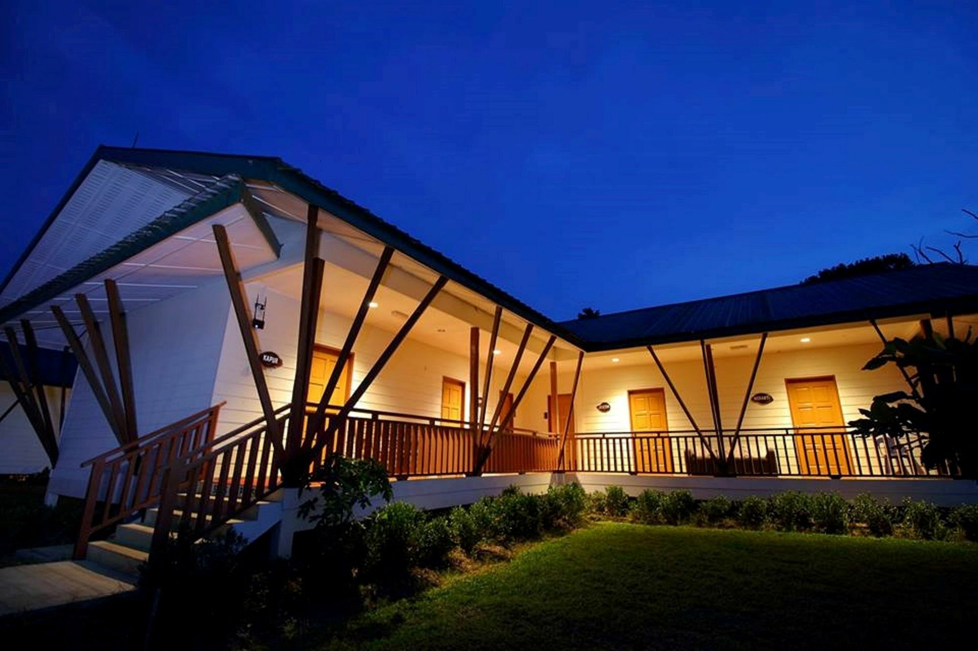 Tanini Sepilok Formerly Known As Nature Lodge ספילוק מראה חיצוני תמונה